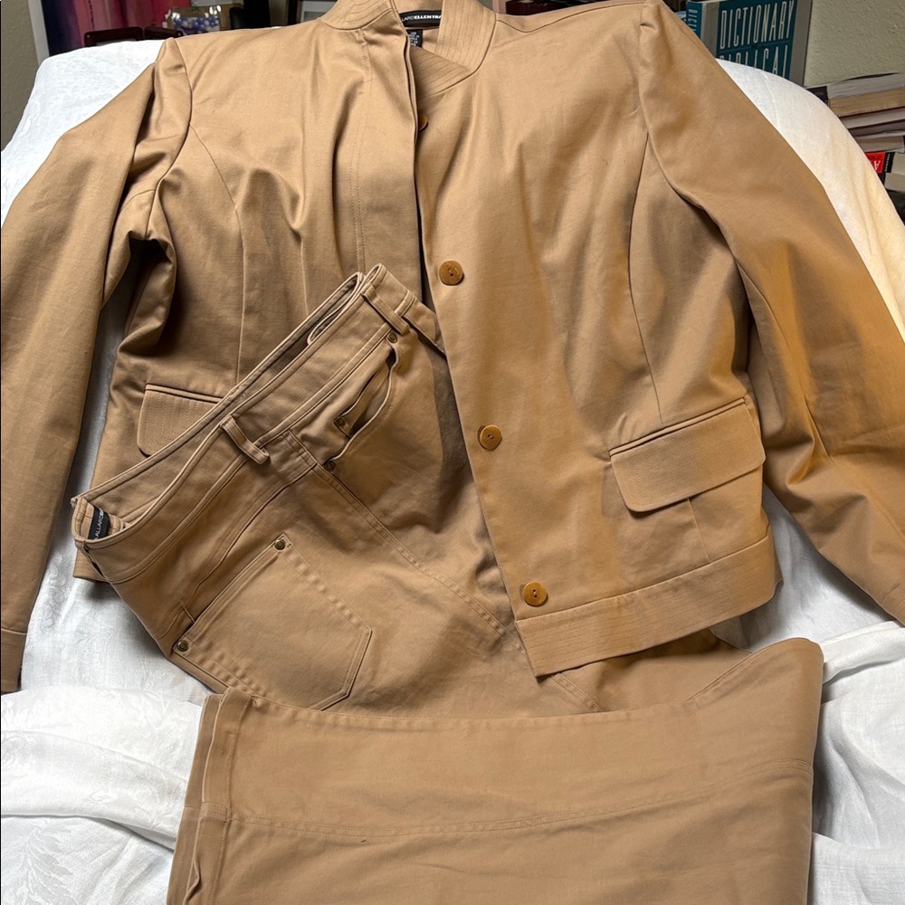 Linda Allard’s CLASSIC ELLEN TRACY Women's Pantsuit 16 . EUC